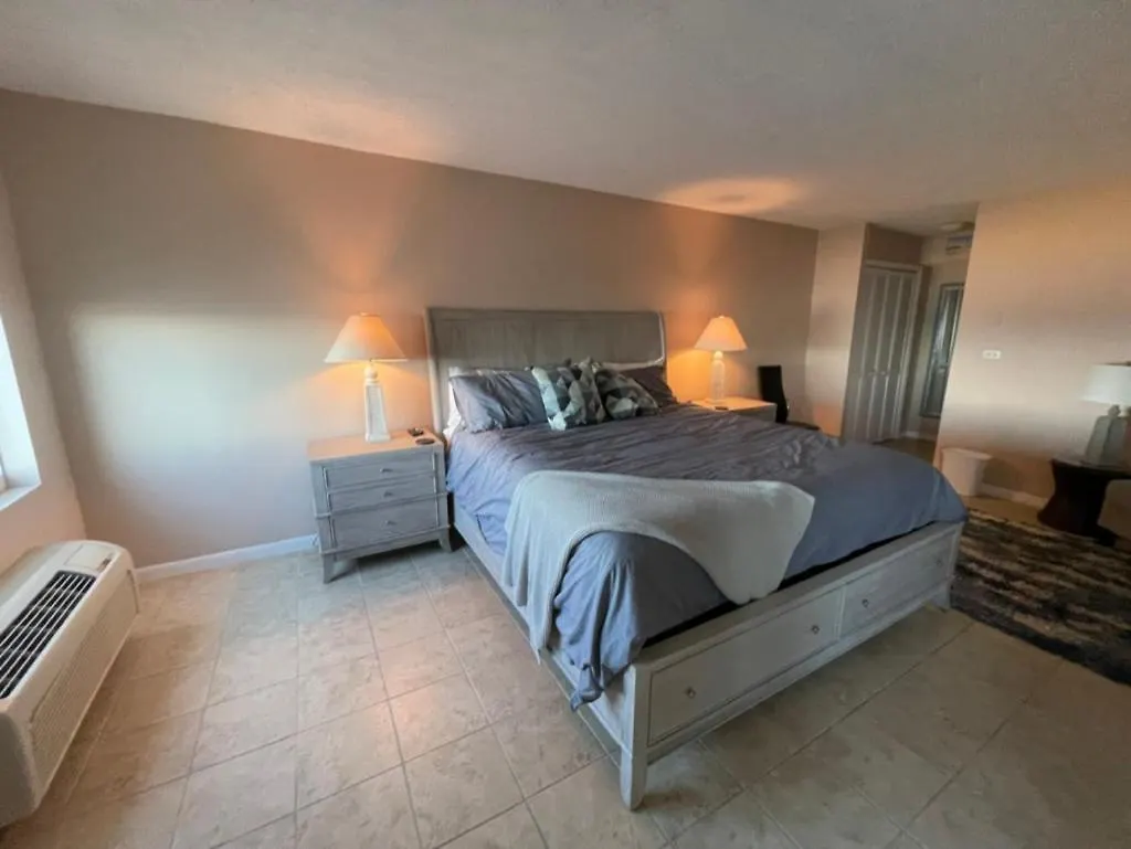 Holiday home Bikinis And Martinis At Dolphin Run-Oceanfront-Pool! Villa Virginia Beach United States